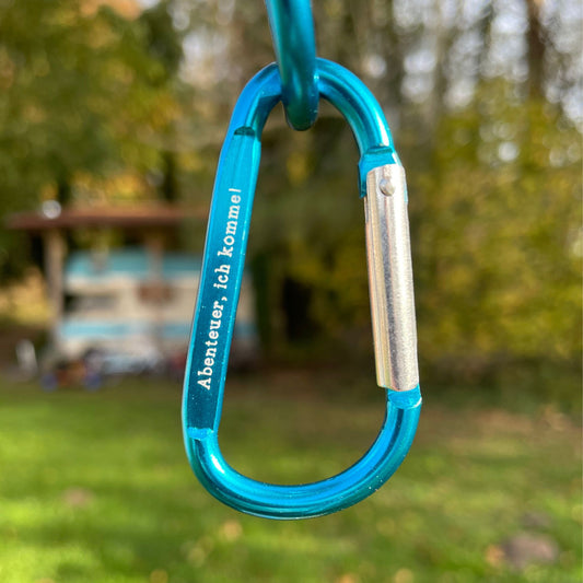 Karabiner Set | mit Reisesprüchen | aus Aluminium (rostfrei) | B-OB Coddiwomple